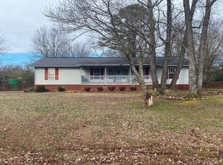 115 Green Willow Ln, Searcy, AR 72143