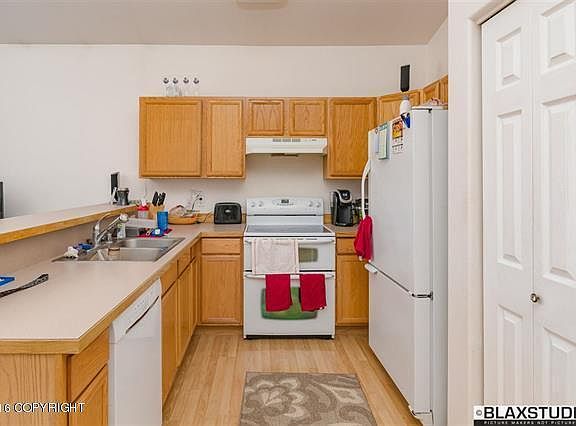 2nd image of 1220 Labrador Tea Ct