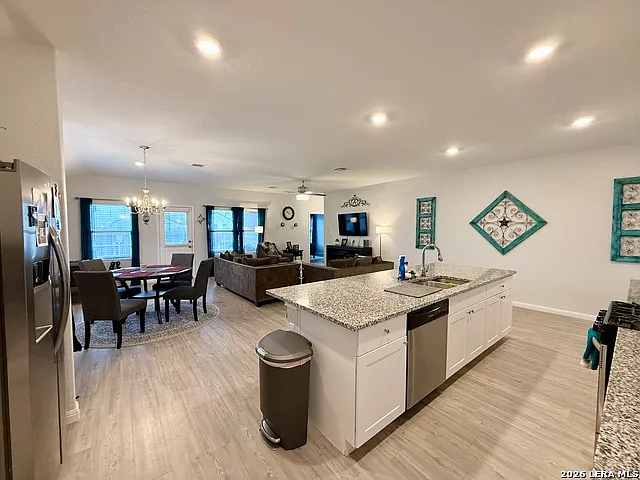 3 bed, 2.0 bath, 1675 sqft, $1,795 — Photo 4