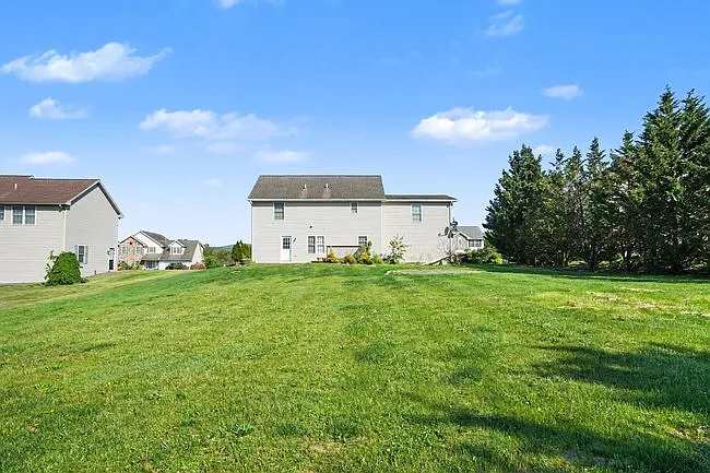 65 Meade Dr — Photo 11