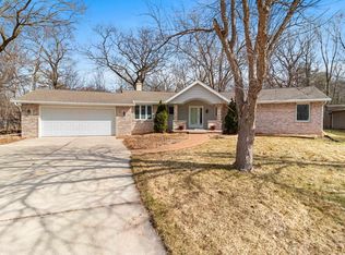 1543 Rustic Ridge Ct, Bellevue, WI 54311