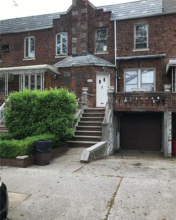 1st image of 2221 E 26th St