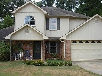 2nd image of 2004 Meadow Dr