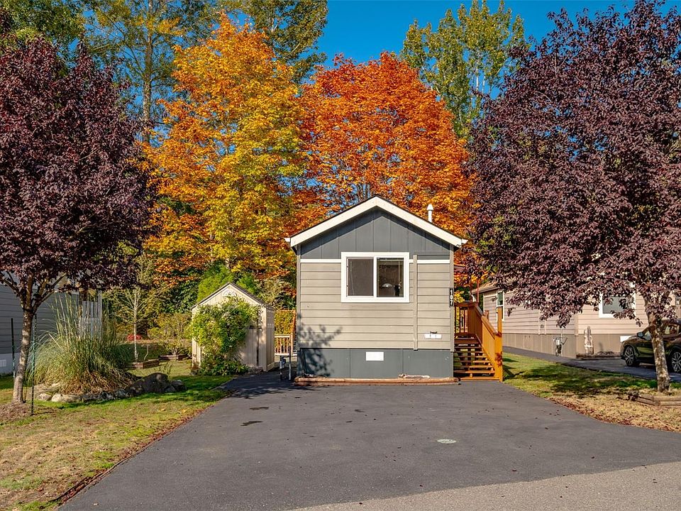 1st image of 3042 River Rd #107