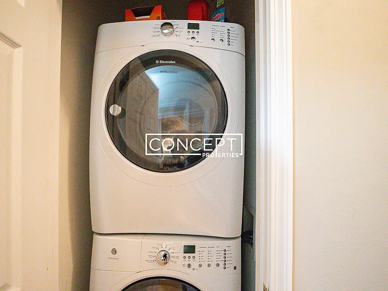 39 Bay State Rd #4R — Photo 15