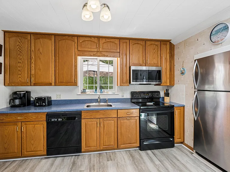 20 Franklin Dr — Photo 11