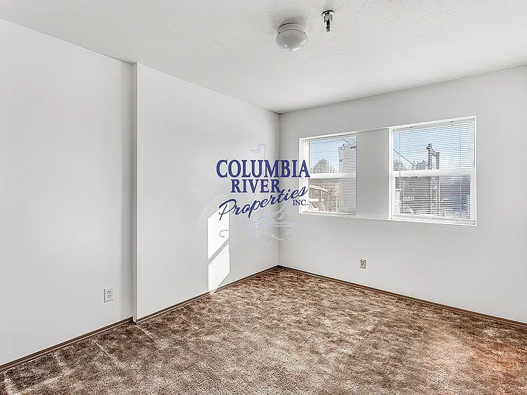 1236 Commerce Ave #C — Photo 8