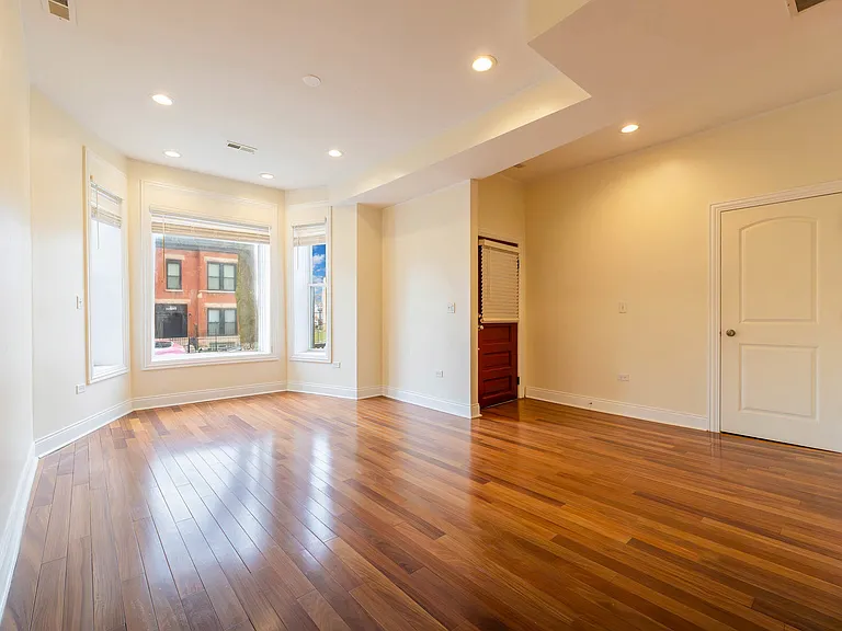 3827 W Flournoy St #1 — Photo 5