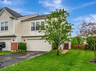 2450 Saddle Ridge Dr, Joliet, IL 60432