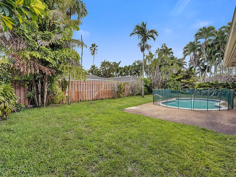 4721 Sarazen Dr — Photo 44