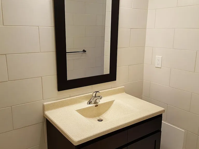 1975 Wilson Ave #4 — Photo 17