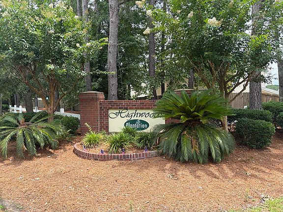 2nd image of 131 Highwoods Plantation Ave