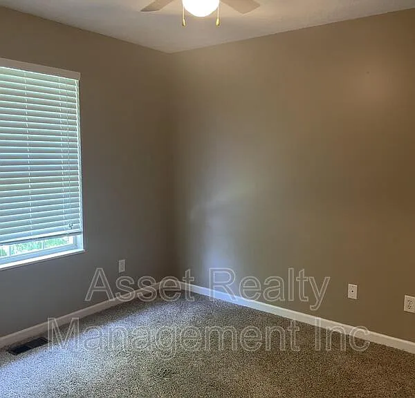 645 Cornerbrook Ln — Photo 10