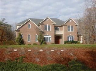 15165 Robbers Roost Ct, Waldorf, MD 20601