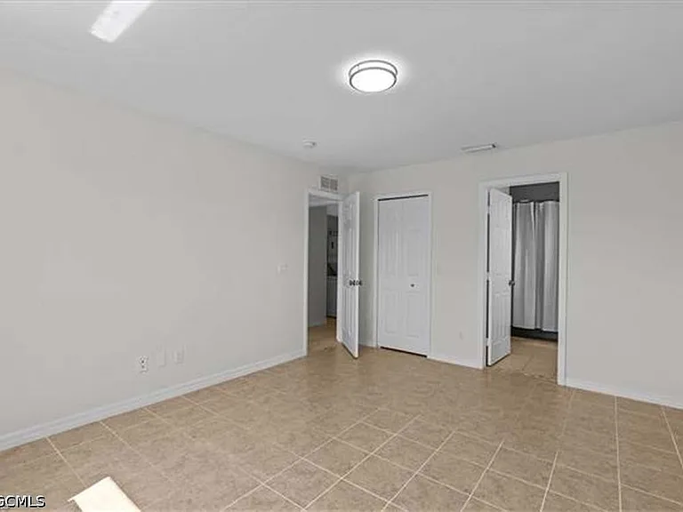 4303 26th St SW — Photo 13