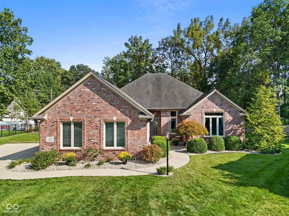325 Ventnor Ct, Indianapolis, IN 46217