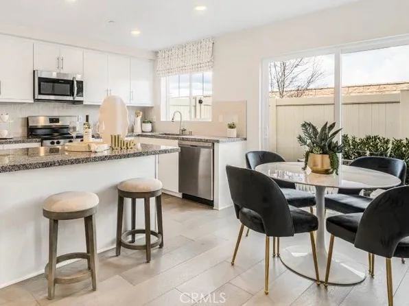 7498 Olive Grove St, Riverside, CA 92507