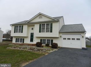 10105 Heriot Row Ct, Fredericksburg, VA 22408