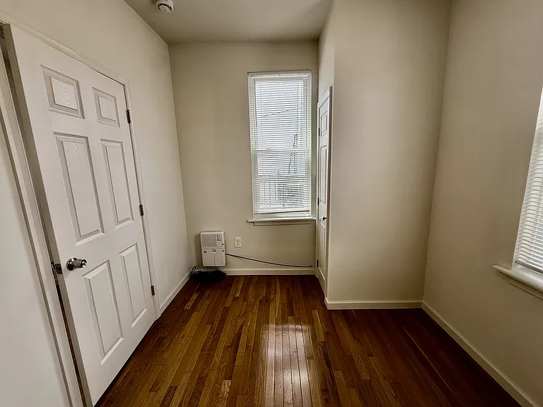 2000 S Chadwick St — Photo 18