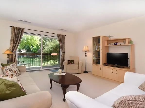 26 Bronxville Glen Drive #4-10, Bronxville, NY 10708