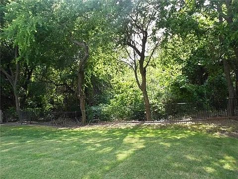 2nd image of 2700 Cypress Point Dr
