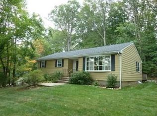 77 Cupsaw Ave, Ringwood, NJ 07456