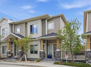 86 S Cougar Ridge Lndg SW, Calgary, AB T3H0X8