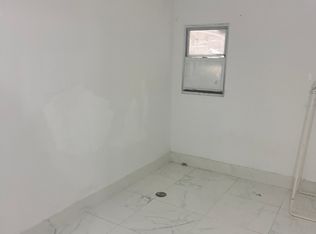 14434 37th Ave #B, Flushing, NY 11354