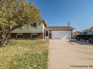 237 Bent Ave, Cheyenne, WY 82007