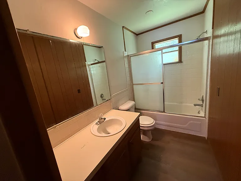 301 S Teehee Dr #5 — Photo 5
