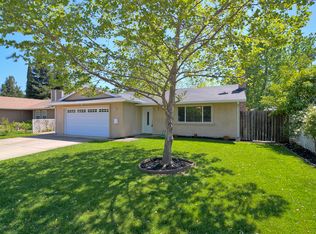 6946 Palm Ave, Fair Oaks, CA 95628