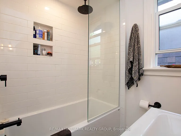 42 Glengarry Rd — Photo 26