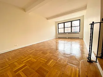 Rented by Manhattan Realty Group