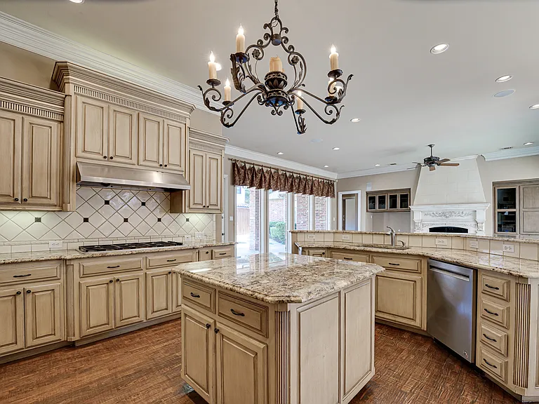 5004 Castle Creek Ct — Photo 14