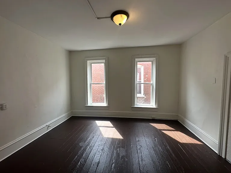 621 N 9th St #1 — Photo 26