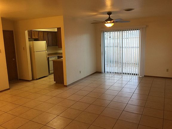 2nd image of 2914 Alhambra Dr
