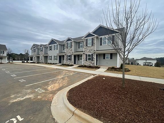 5th image of 1003 Peony Ln