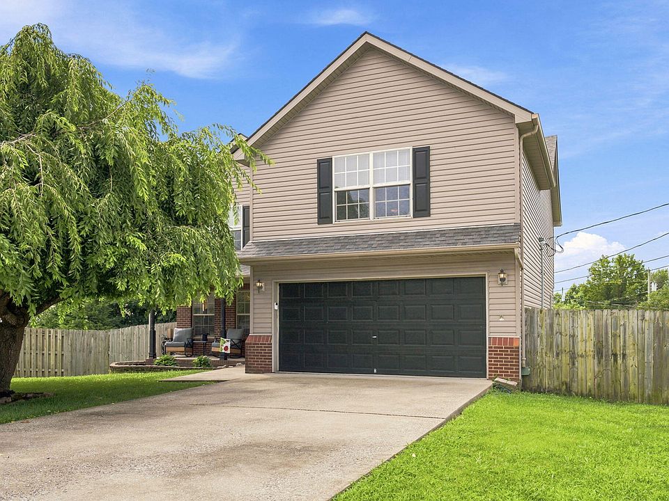 1st image of 404 E Ridge Dr