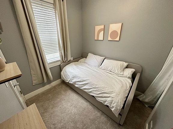 5th image of 5141 N Western Ave #2