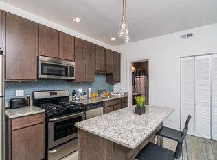 3530 W Armitage Ave #3R, Chicago, IL 60647