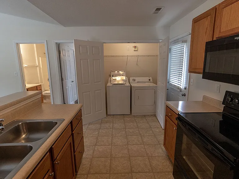 3306 Saint Charles Rd — Photo 9