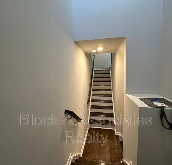 608 Gimari Dr — Photo 35