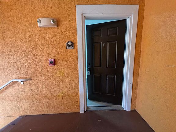 3rd image of 5483 Vineland Rd APT 10209