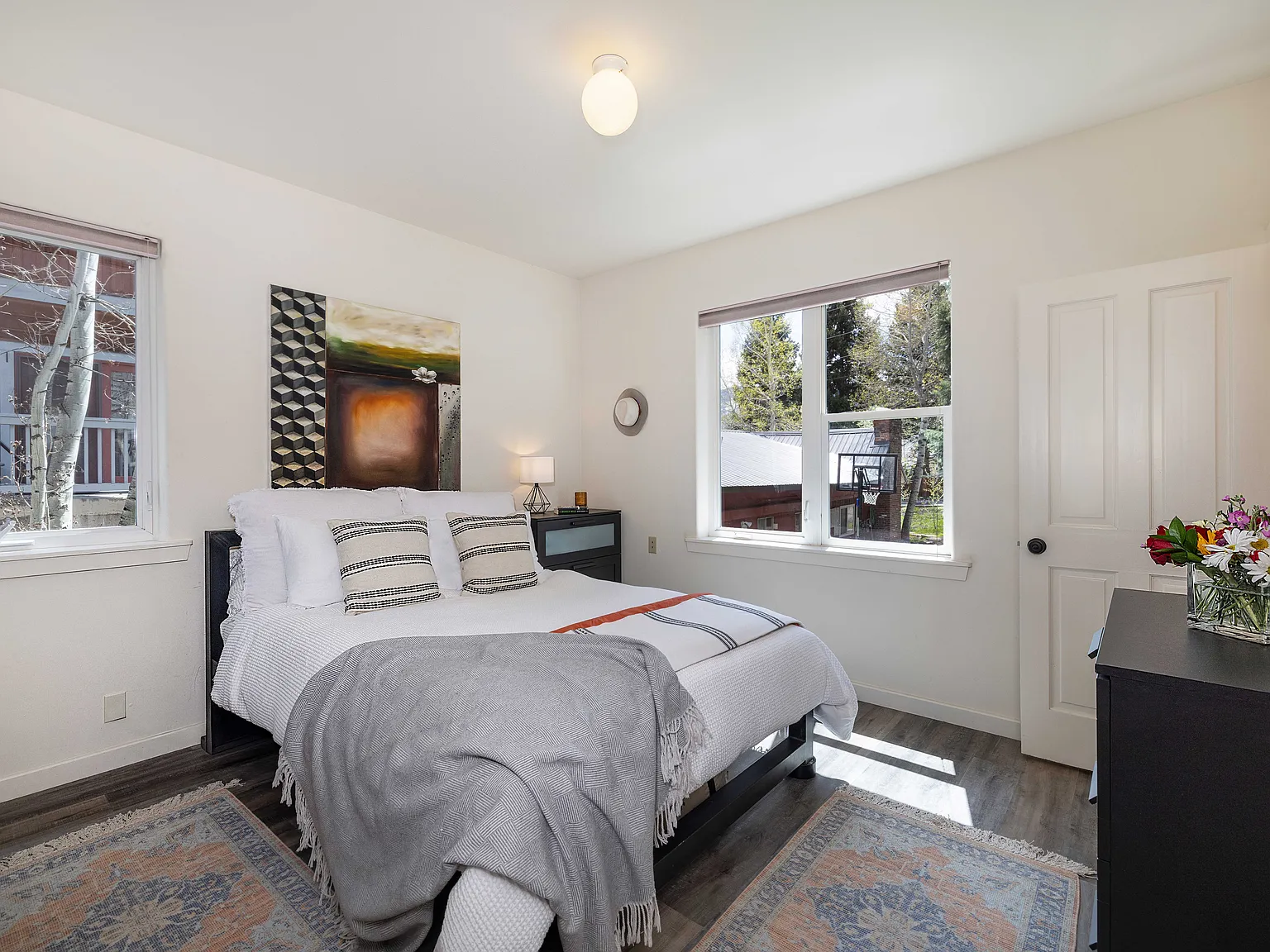 2 bed, 365 sqft, $2,500 — Photo 1