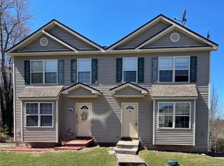 14 Westfield Ct, Rock Hill, NY 12775