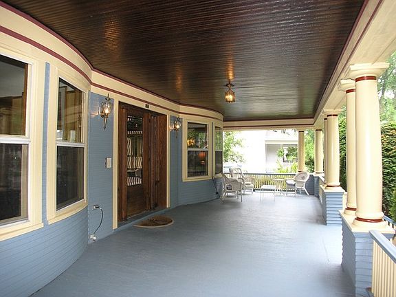 2nd image of 125 6th Ave