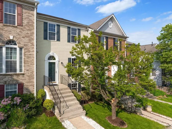 45571 Reading Ter, Sterling, VA 20166