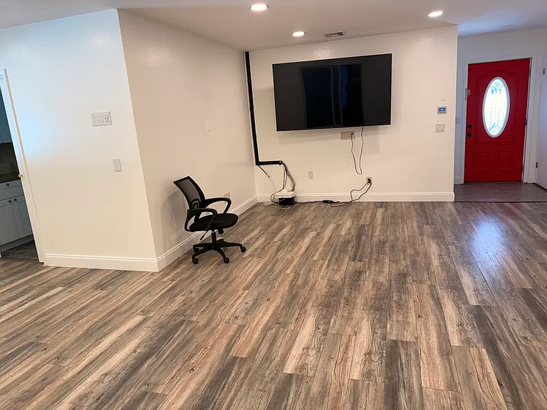 2505 Forest Pkwy S — Photo 16