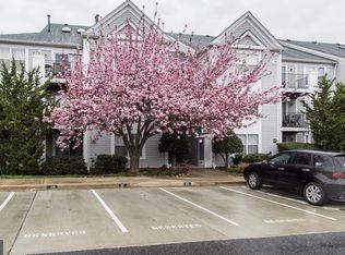 10003 Vanderbilt Cir APT 10-1, Rockville, MD 20850