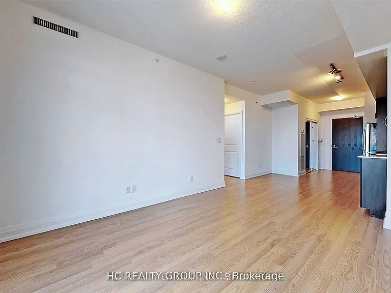 7171 Yonge St #2305 — Photo 6